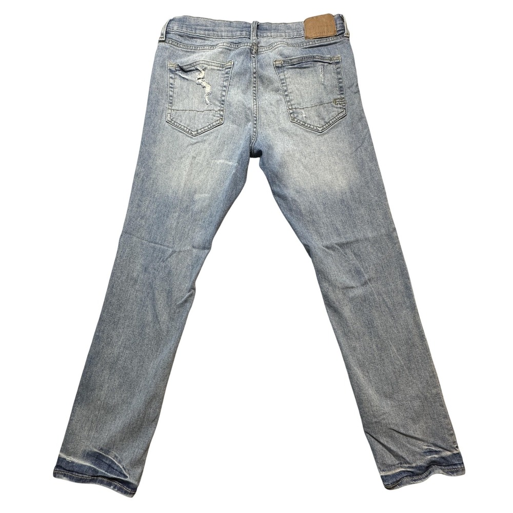 Aeropostale Jeans Mens 30x30 (30x28) Light Wash Distressed Slim Straight Denim